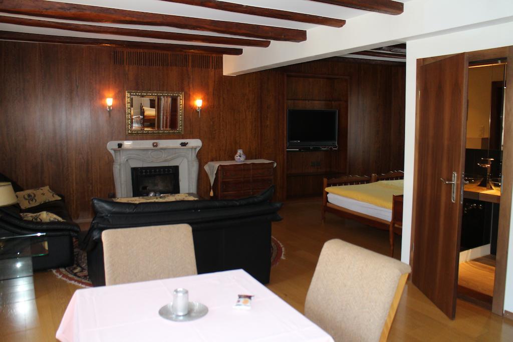 Hotel-Restaurant De La Tour Pokoj fotografie