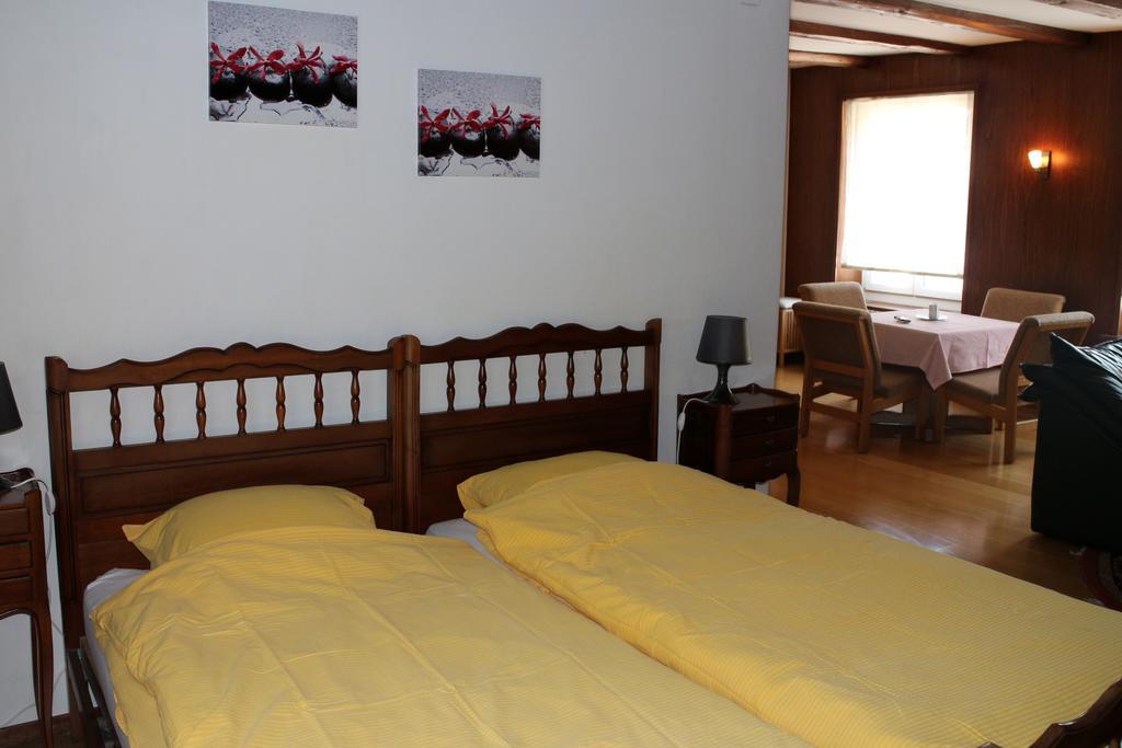 Hotel-Restaurant De La Tour Pokoj fotografie
